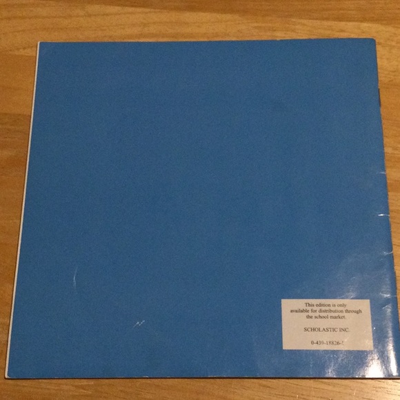 DONATED! 4 Curious George softcover books - Picture 3 of 14